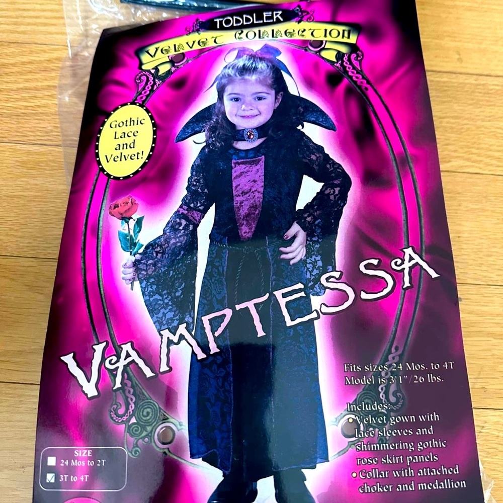 Girls vampire costume 3T/4T